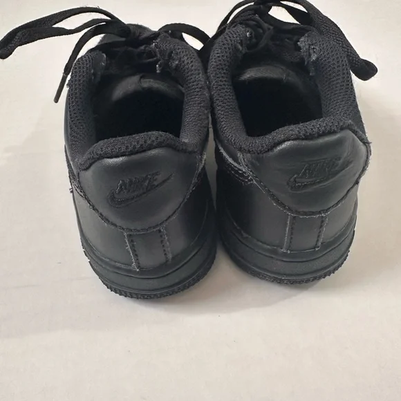 Nike Air Force 1 black low top sneakers boys size 13 - Picture 4 of 7